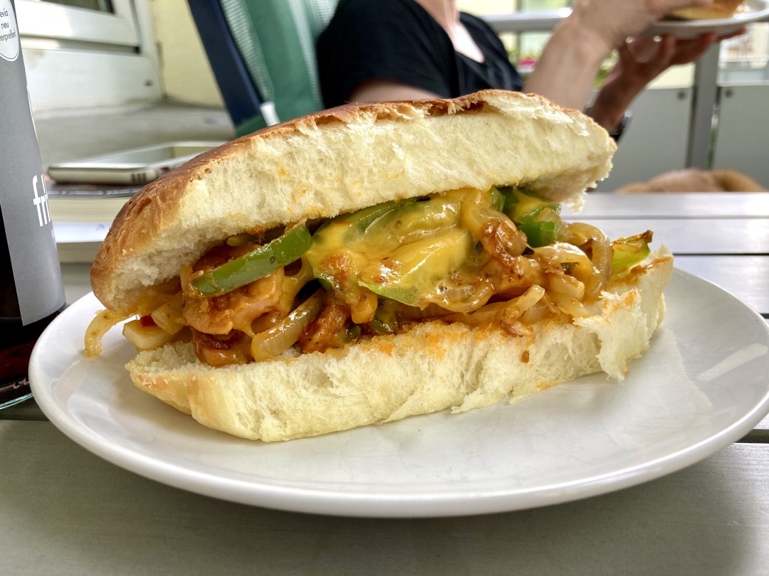 Ein leckeres Cheese Steak.