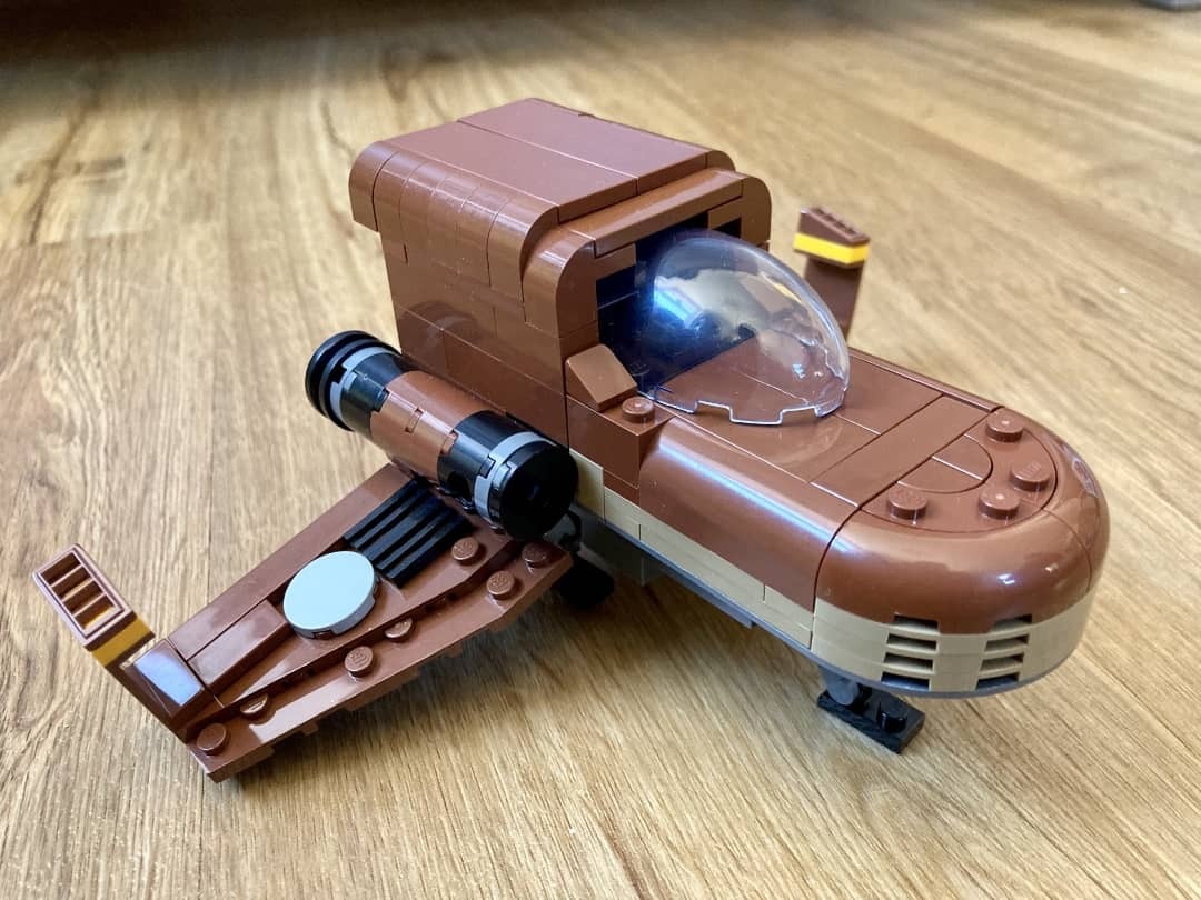 Die LEGO Rasamama S36 von schräg oben.