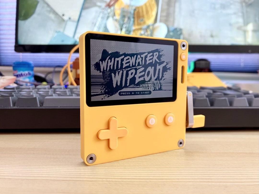 Ein stehendes Playdate mit dem Spiel Whitewater Wipeout.