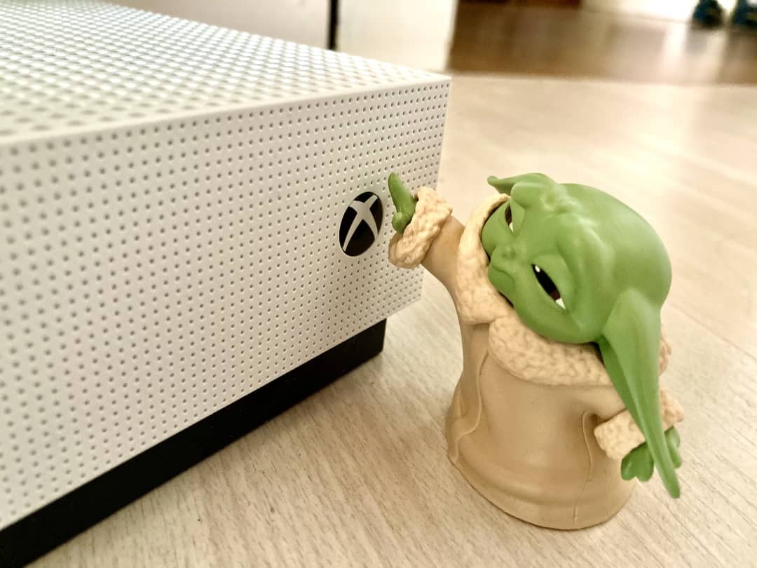 The Child wants to play Xbox.
