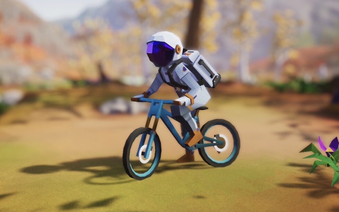Ein Astronaut mit Helm und Rucksack auf einem hellblauen Fahrrad vor einer weichgezeichneten, bewaldeten Landschaft